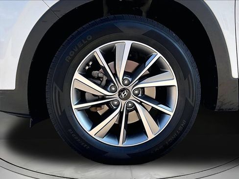 Used 2020 Hyundai Santa Fe SEL w/ Convenience + Premium Package AWD/4WD image 35