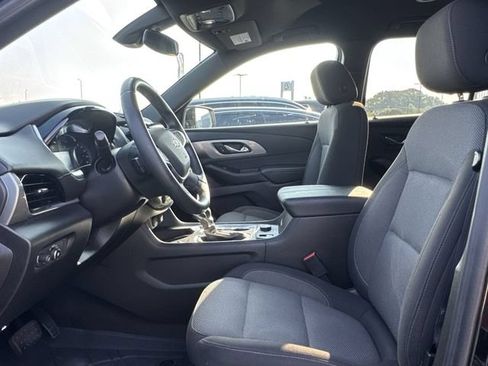 Used 2023 Chevrolet Traverse LT w/ LPO, Floor Liner Package AWD/4WD image 12