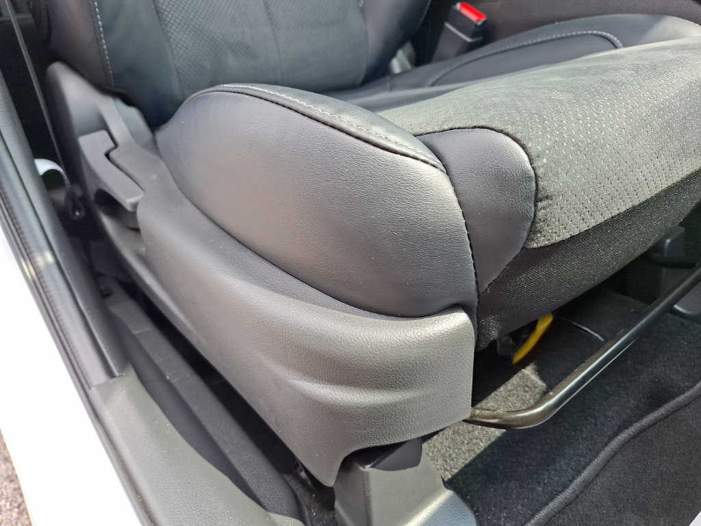 Used 2025 Mitsubishi Eclipse Cross SE AWD/4WD image 34