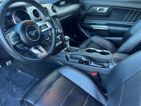 Used 2022 Ford Mustang Premium image 13