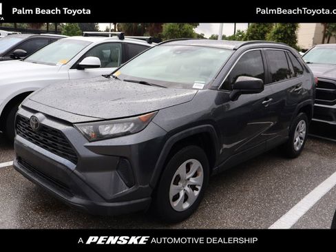 Used 2019 Toyota RAV4 LE FWD image 1