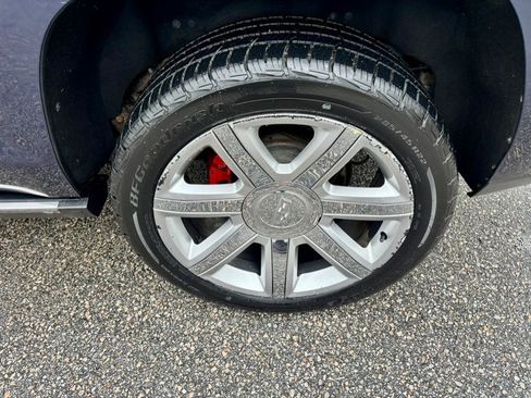 Used 2018 Cadillac Escalade Premium Luxury image 39