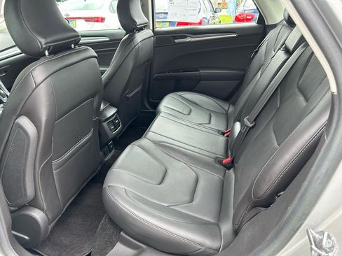 Used 2015 Ford Fusion Energi Titanium w/ Driver Assist Package FWD image 11