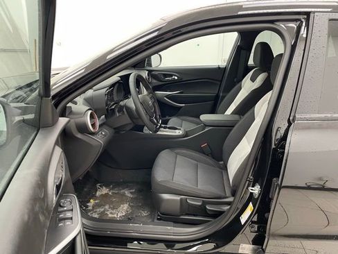 New 2026 Chevrolet Trax RS w/ Driver Confidence Package image 7