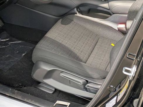 New 2026 Honda HR-V LX image 4