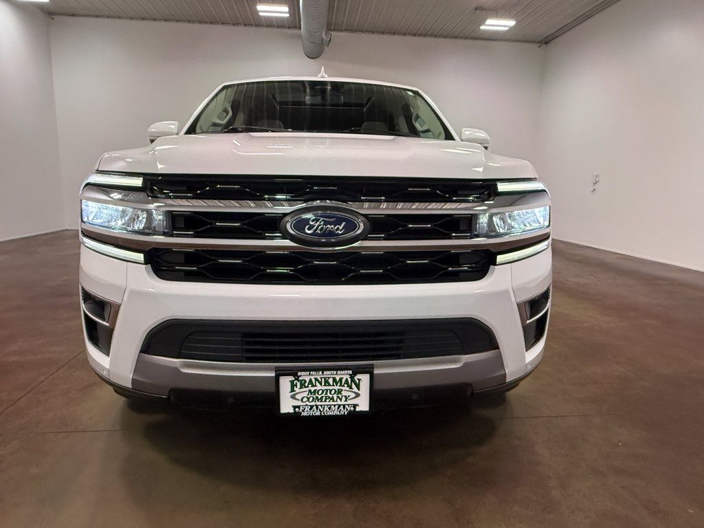 Used 2024 Ford Expedition Limited AWD/4WD image 40