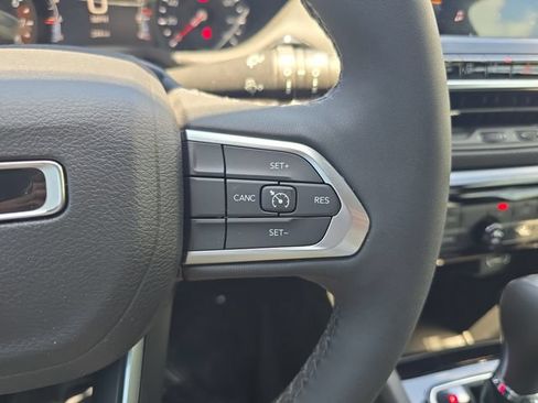 New 2026 Jeep Compass Latitude AWD/4WD image 24