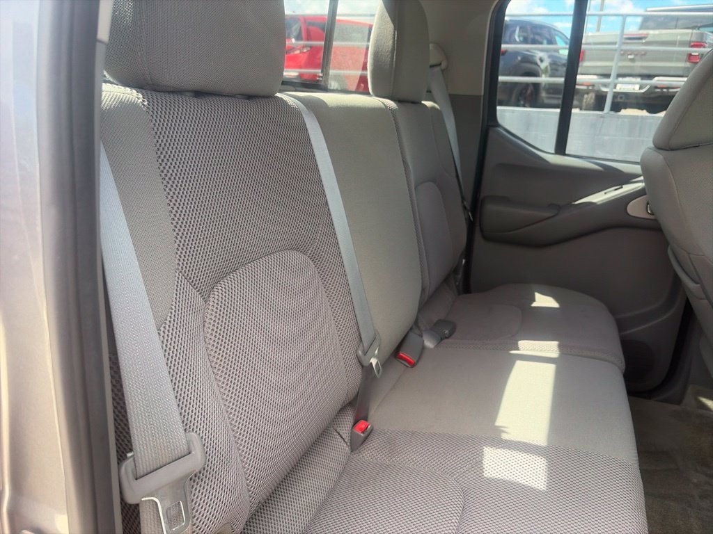 Used 2018 Nissan Frontier SV w/ Value Truck Package RWD image 16
