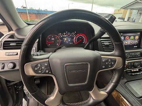 Used 2015 GMC Yukon XL Denali w/ Premium Package AWD/4WD image 14