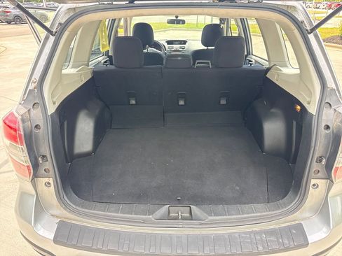 Used 2016 Subaru Forester 2.5i w/ Alloy Wheel Package image 31