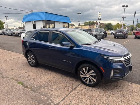 Used 2023 Chevrolet Equinox LT image 5