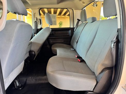 Used 2018 RAM 3500 Tradesman w/ Chrome Appearance Group AWD/4WD image 19