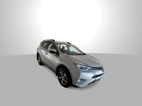 Used 2017 Toyota RAV4 XLE w/ Plus Special Value Package AWD/4WD image 2