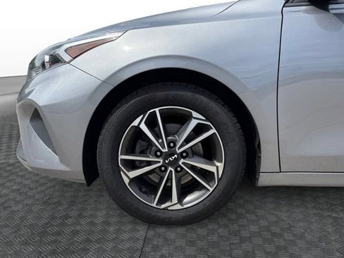 Used 2022 Kia Forte LXS FWD image 15