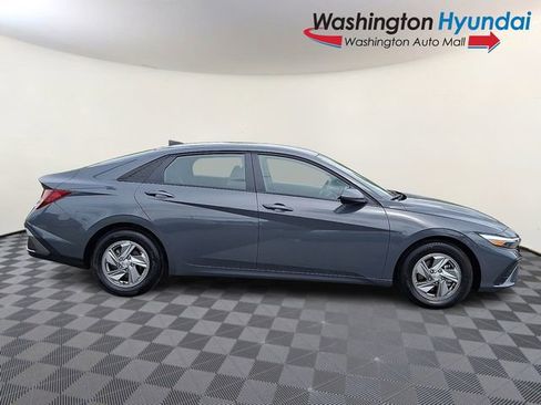 Certified 2026 Hyundai Elantra SE image 7