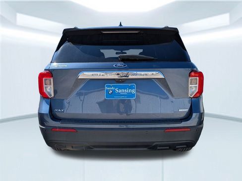 Used 2020 Ford Explorer XLT image 5