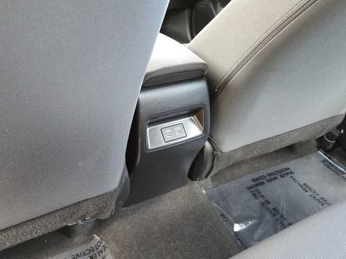 Used 2026 Toyota Corolla SE w/ Carpet Mat Package (TMS) FWD image 10