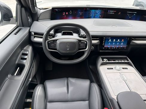 New 2026 Lincoln Navigator L Reserve AWD/4WD image 23