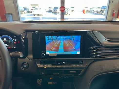 Certified 2025 Toyota Camry SE AWD/4WD image 21
