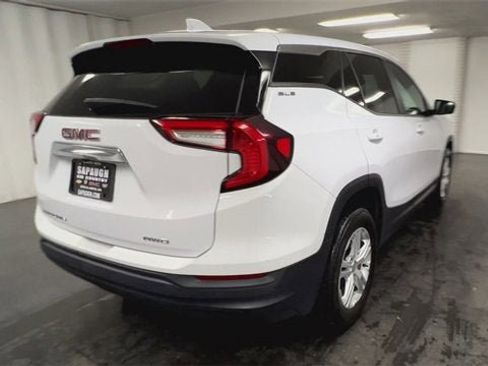 Certified 2024 GMC Terrain SLE image 8