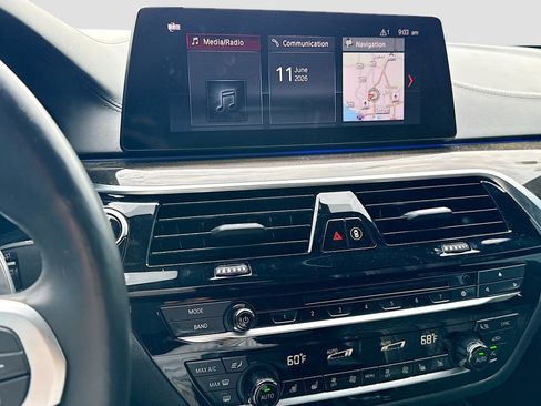 Used 2019 BMW M550i xDrive w/ Dynamic Handling Package AWD/4WD image 27