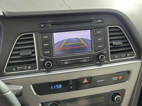 Used 2015 Hyundai Sonata Sport w/ Option Group 03 image 16