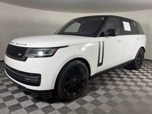 Used 2023 Land Rover Range Rover Long Wheelbase Autobiography image 2