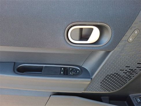 Used 2025 MINI Cooper S image 13