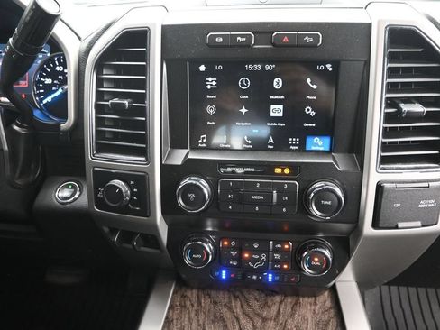 Used 2019 Ford F250 Lariat w/ Lariat Ultimate Package AWD/4WD image 28