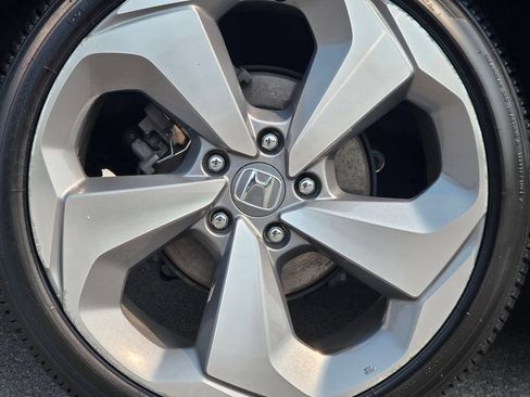Used 2018 Honda Accord Touring image 24