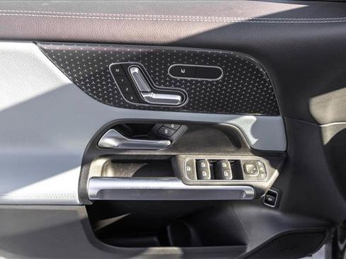 New 2026 Mercedes-Benz GLB 250 4MATIC image 14