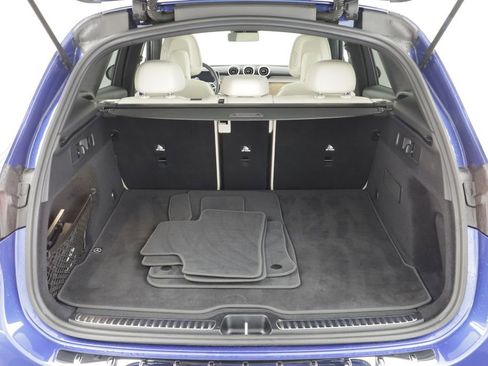 Used 2024 Mercedes-Benz GLC 300 4MATIC image 18