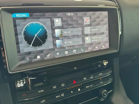 Used 2020 Jaguar F-PACE Prestige AWD/4WD image 31