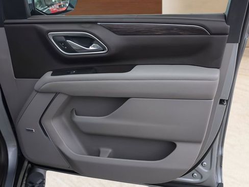 Used 2023 Chevrolet Tahoe Z71 w/ Luxury Package image 33