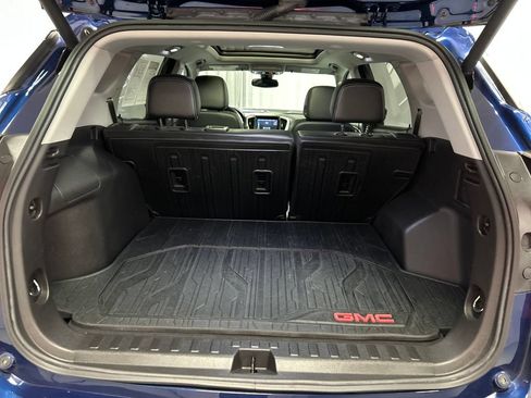 Used 2022 GMC Terrain SLT w/ Elevation Edition FWD image 24
