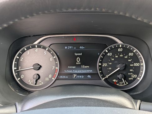 Used 2024 Nissan Frontier SV image 14