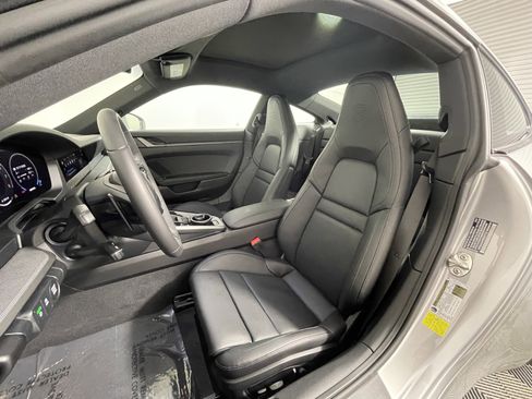 Used 2025 Porsche 911 Carrera image 5