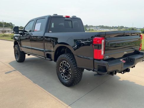 Used 2025 Ford F350 Platinum AWD/4WD image 7