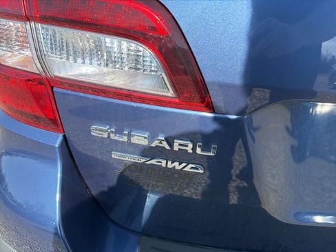 Used 2019 Subaru Outback 2.5i Limited w/ Popular Package #2 image 9