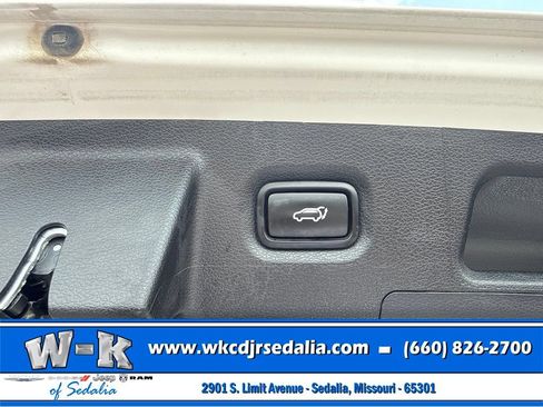 Used 2023 Hyundai Santa Fe Calligraphy AWD/4WD image 29