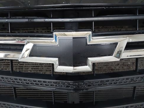 Used 2020 Chevrolet Traverse LS w/ LPO, Floor Liner Package FWD image 31