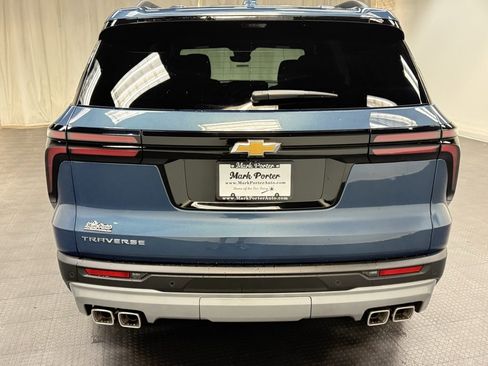 New 2026 Chevrolet Traverse LT w/ Sun and Wheel Package image 4