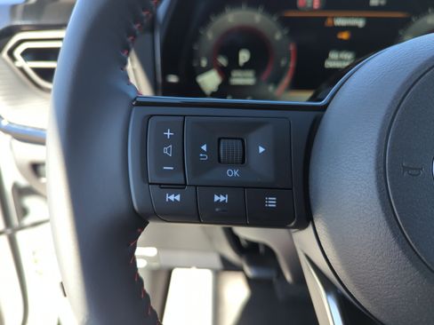 New 2026 Nissan Kicks SR w/ Cold Weather Package FWD image 16