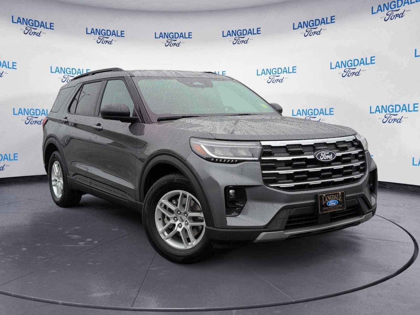 New 2027 Ford Explorer Active w/ Active Comfort Package RWD image 2