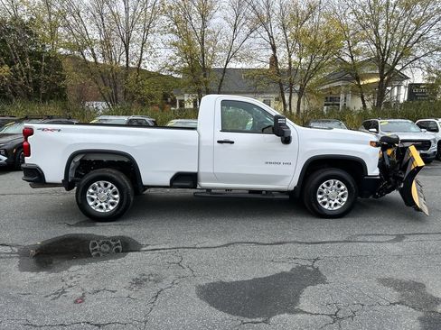 Used 2025 Chevrolet Silverado 3500 W/T w/ Snow Plow Prep/Camper Package AWD/4WD image 6