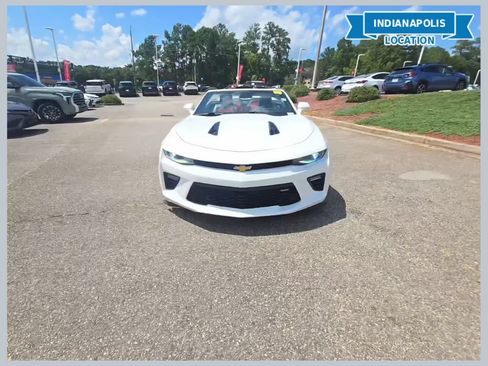 Used 2018 Chevrolet Camaro SS RWD image 1