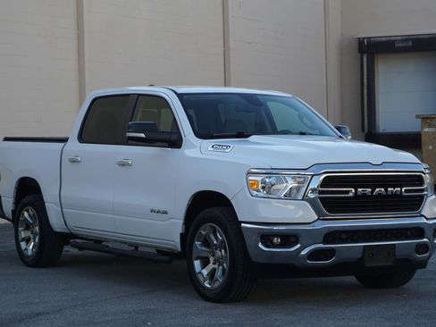 Used 2019 RAM 1500 Big Horn AWD/4WD image 3
