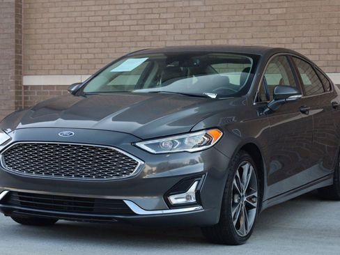 Used 2020 Ford Fusion Titanium FWD image 7