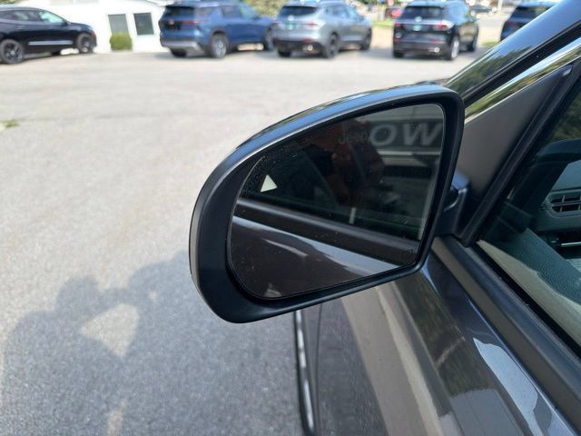 Used 2024 Jeep Compass Latitude AWD/4WD image 10