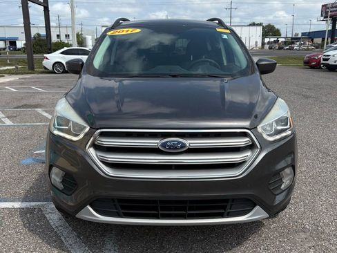Used 2017 Ford Escape SE w/ Equipment Group 201A image 8